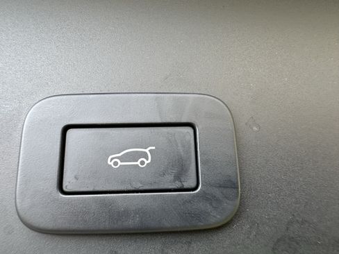 Used 2026 Land Rover Range Rover Evoque S AWD/4WD image 36