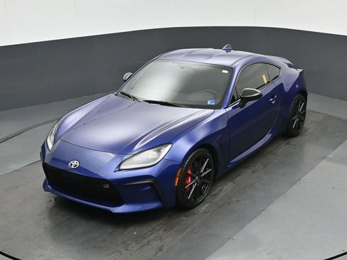 Used 2025 Toyota GR86 w/ Performance Package image 50