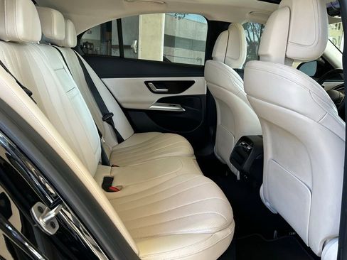 Used 2025 Mercedes-Benz E 350 4MATIC Sedan image 34