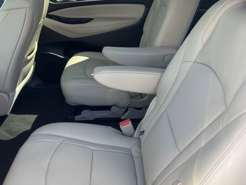 Used 2021 Buick Enclave Premium w/ Sun and Sites Package image 7