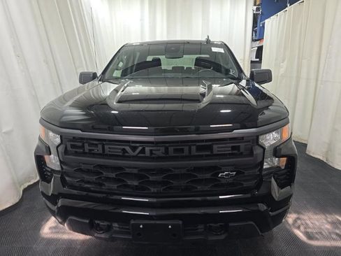Used 2024 Chevrolet Silverado 1500 Custom AWD/4WD image 2