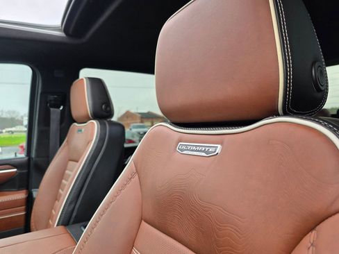 Used 2024 GMC Sierra 2500 Denali Ultimate image 32