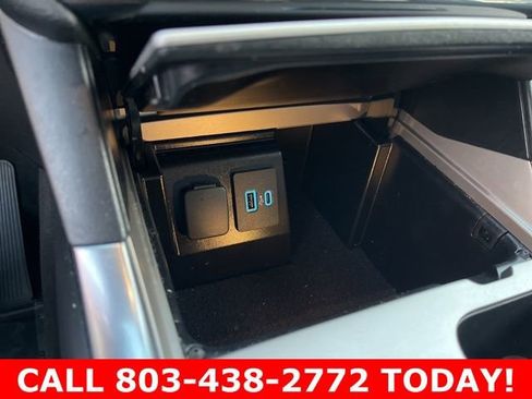 Used 2023 Ford Explorer Limited w/ Limited Technology Package image 27