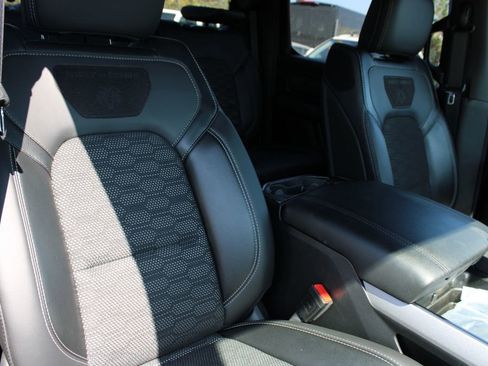 Used 2024 RAM 1500 Big Horn AWD/4WD image 12