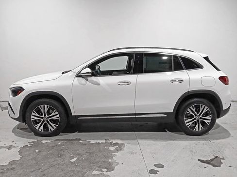 Used 2026 Mercedes-Benz GLA 250 4MATIC image 4