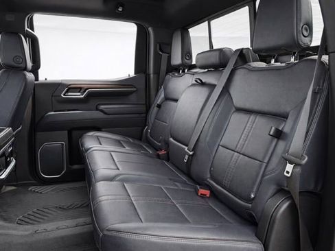 Used 2023 Chevrolet Silverado 1500 High Country w/ Technology Package image 17