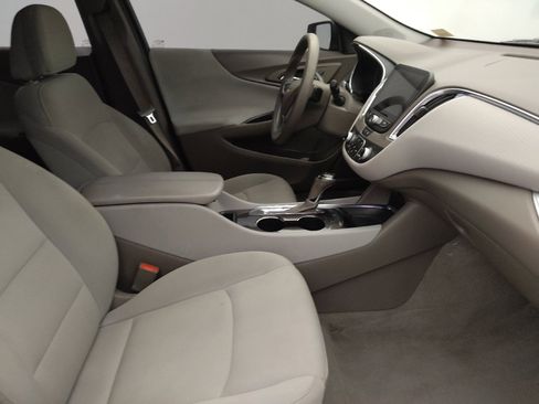 Used 2020 Chevrolet Malibu LT FWD image 21
