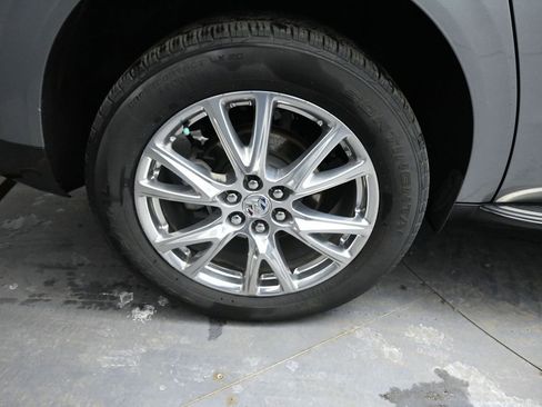 Used 2023 Buick Enclave Premium w/ Experience Buick Package image 17