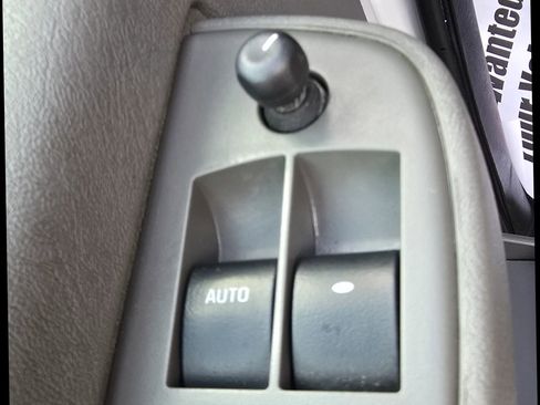 Used 2020 Chevrolet Express 2500 image 19