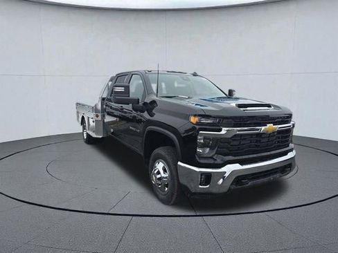 New 2026 Chevrolet Silverado 3500 LT w/ Convenience Package AWD/4WD image 8