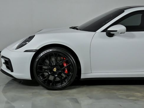 Used 2024 Porsche 911 Carrera GTS RWD image 7