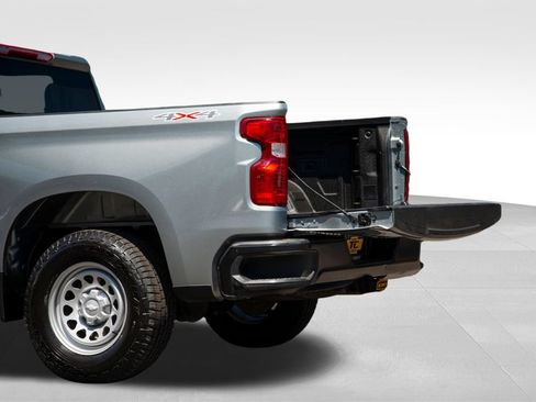 Used 2026 Chevrolet Silverado 1500 W/T w/ WT Value Package AWD/4WD image 9