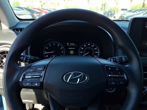 Certified 2022 Hyundai Kona SEL FWD image 17