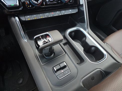 Used 2024 GMC Sierra 1500 Denali image 15