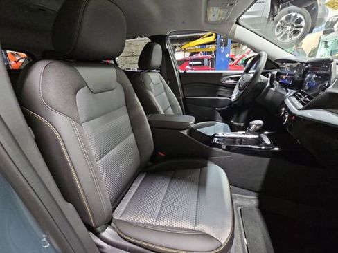New 2026 Chevrolet Trax LT w/ Driver Confidence Package FWD image 26