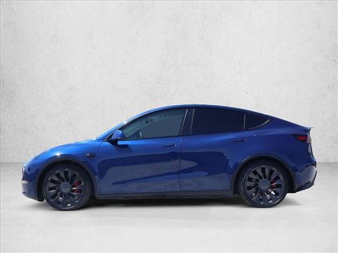Used 2022 Tesla Model Y Performance AWD/4WD image 10