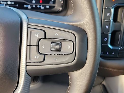 Used 2024 GMC Yukon XL Denali RWD image 34