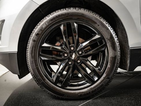 Used 2021 Chevrolet Equinox LT FWD image 13