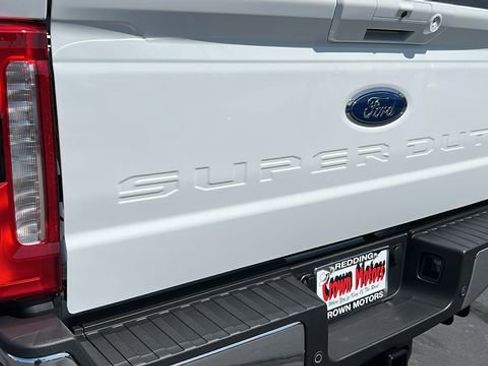 New 2025 Ford F250 Lariat w/ FX4 Off-Road Package image 13