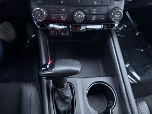 Used 2022 Dodge Durango GT image 33
