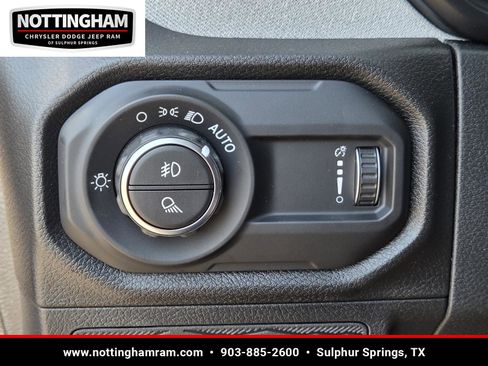 New 2025 Jeep Gladiator Willys image 16