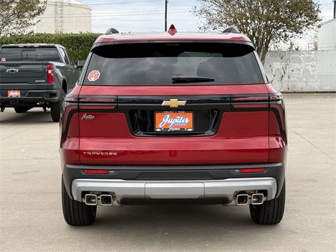 New 2026 Chevrolet Traverse LT image 5