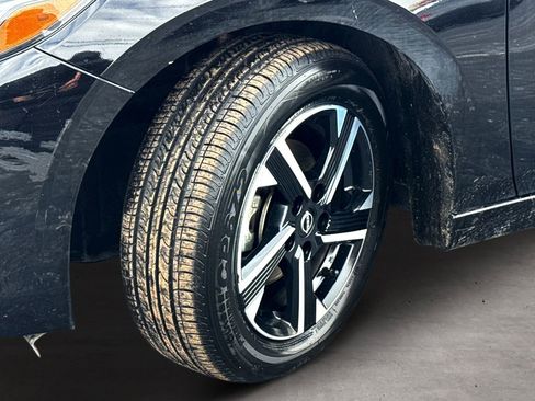 Used 2024 Nissan Sentra SV image 24