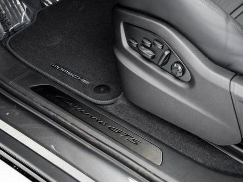 New 2026 Porsche Cayenne GTS image 10