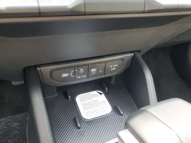 New 2026 Kia K4 GT-Line FWD image 32