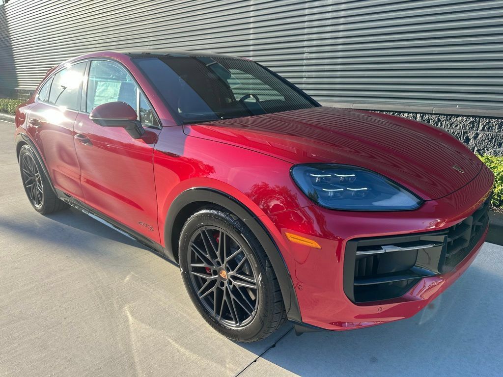 Certified 2026 Porsche Cayenne GTS AWD/4WD image 11