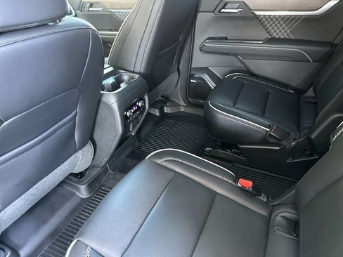 Used 2026 GMC Acadia Denali w/ Super Cruise Package AWD/4WD image 11