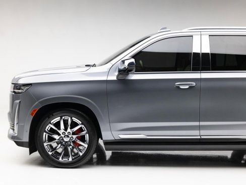 Used 2021 Cadillac Escalade Premium Luxury Platinum w/ LPO, Radiant Package image 17