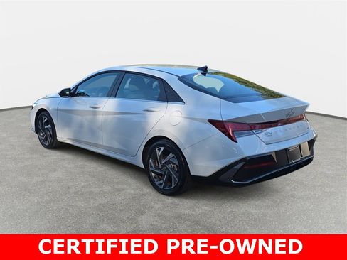 Certified 2025 Hyundai Elantra Limited image 7