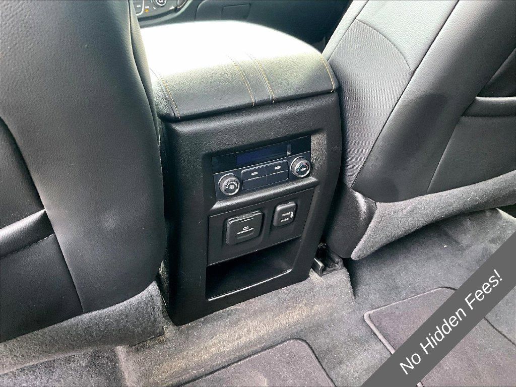 Used 2019 Chevrolet Traverse LT w/ LT Premium Package AWD/4WD image 30
