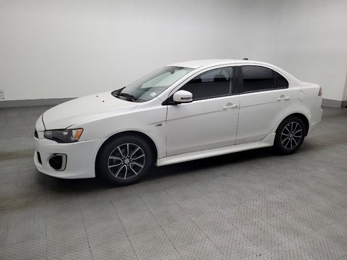 Used 2017 Mitsubishi Lancer ES image 2