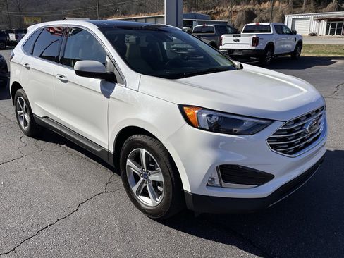 Used 2022 Ford Edge SEL w/ Convenience Package image 4