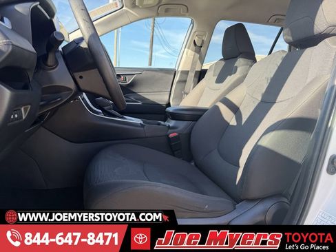 Used 2024 Toyota RAV4 LE image 26