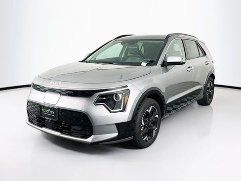 Used 2023 Kia Niro Wind FWD image 3