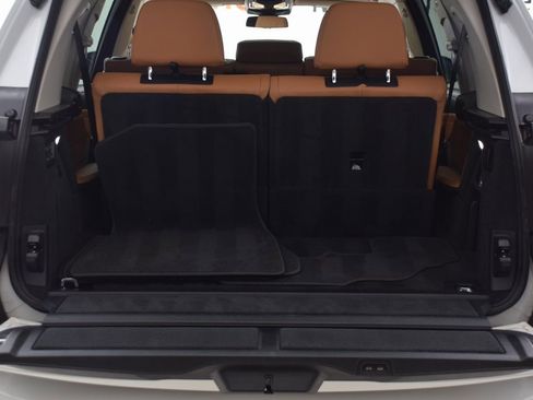 Used 2023 BMW X7 xDrive40i w/ Parking Assistance Package image 34