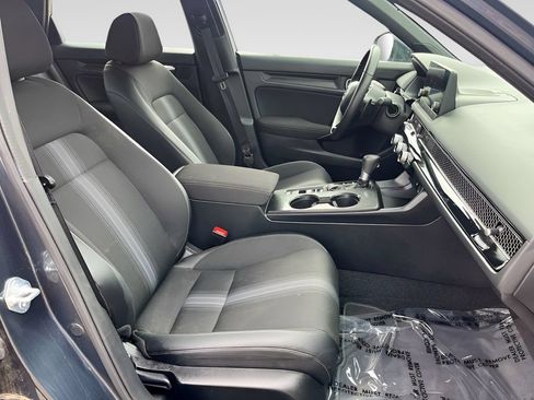 Used 2025 Honda Civic Sport image 25