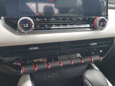 Used 2024 GMC Canyon AT4X image 20