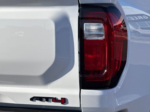 Used 2025 GMC Canyon AT4 w/ Nightfall Edition image 32