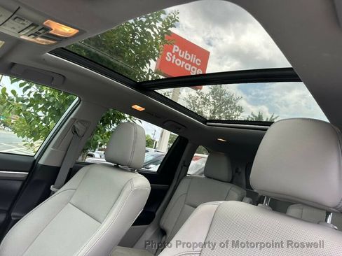 Used 2019 Toyota Highlander Limited Platinum AWD/4WD image 8