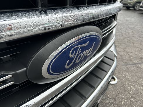 Certified 2020 Ford F350 Lariat w/ Lariat Ultimate Package image 26