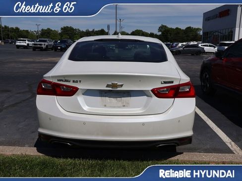 Used 2016 Chevrolet Malibu Premier w/ Driver Confidence Package II FWD image 18