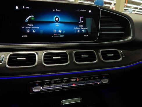 Used 2022 Mercedes-Benz GLE 450 4MATIC image 24