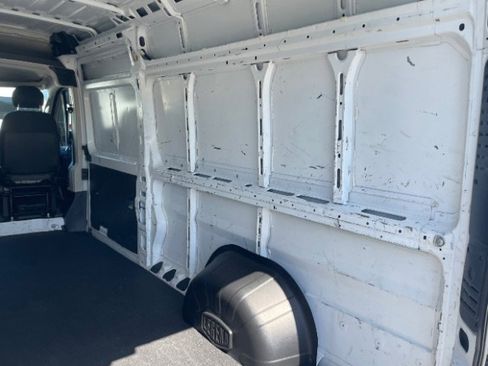 Used 2021 RAM ProMaster 3500 w/ Convenience Group FWD image 17
