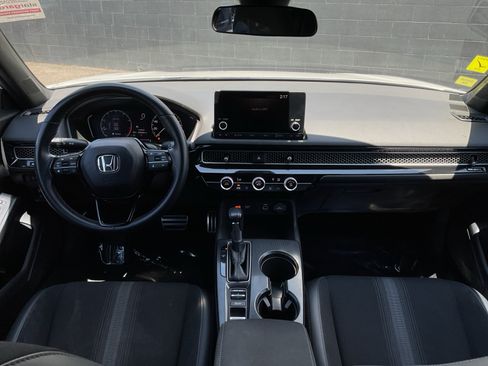 Used 2022 Honda Civic Sport image 15