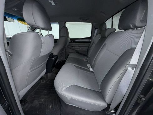 Used 2015 Toyota Tacoma 4x4 Double Cab w/ TRD Sport Package image 13