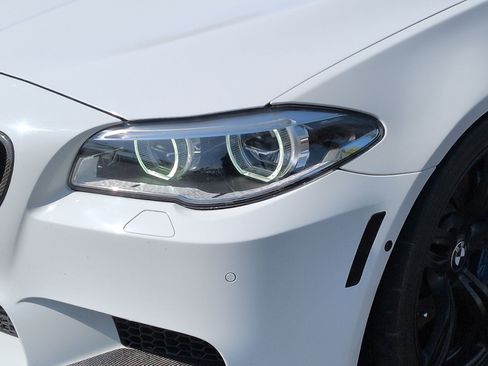 Used 2014 BMW M5 RWD image 6